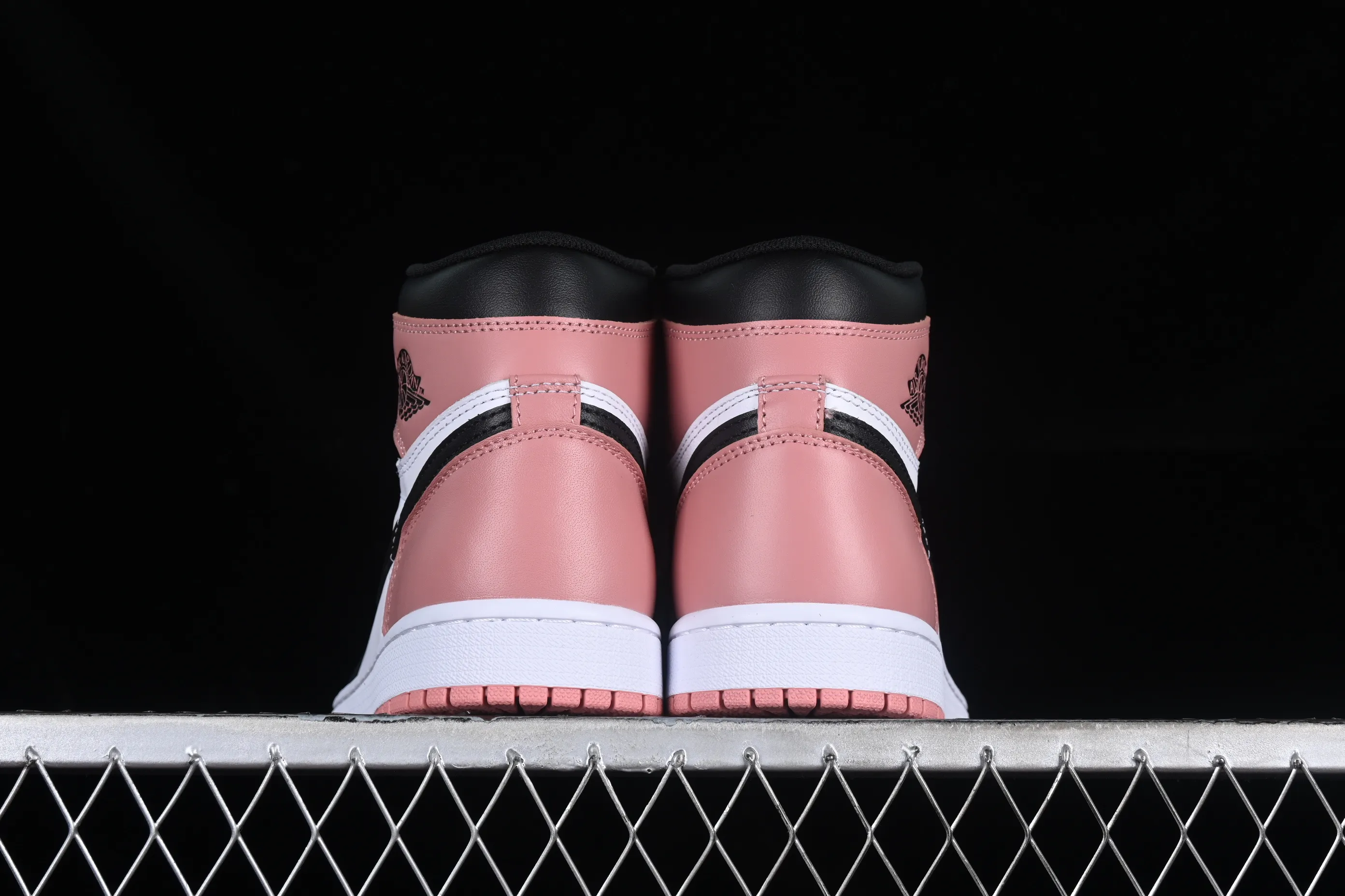 All categories Air Jordan Jordan series basketball shoes Air Jordan 1 High Air Jordan 1 Retro High OG "Rust Pink" AJ1 Joe 1 light pink 861428-101